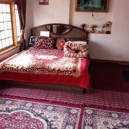 My Guest House Srīnagar エクステリア 写真