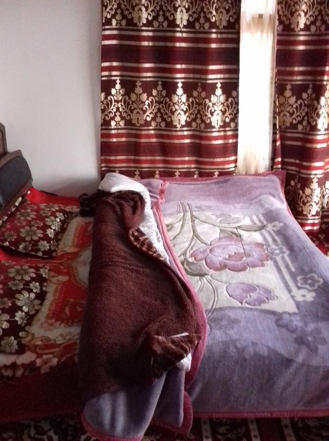 My Guest House Srīnagar エクステリア 写真